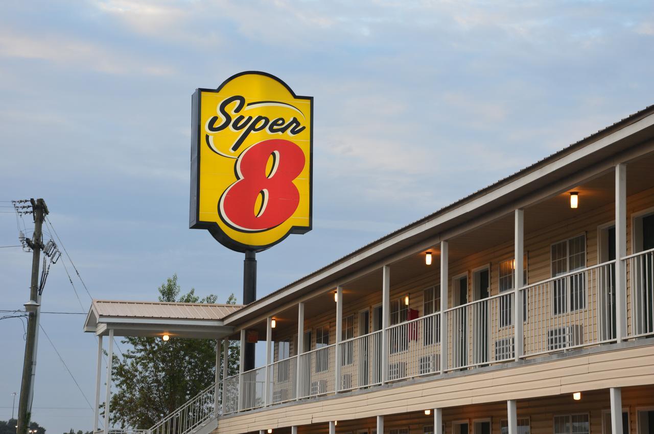 Super 8 By Wyndham Madison Hotel Eksteriør billede